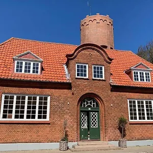  Apartment Ferie I -huset Med Den Gronne Dor